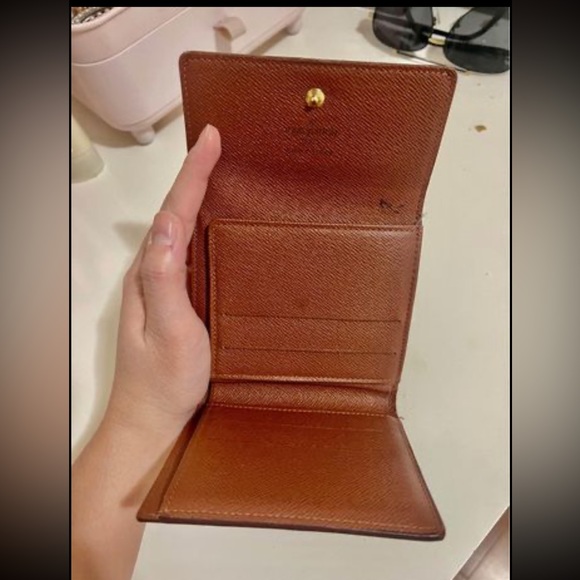 Louis Vuitton Monogram - Picture 4 of 8